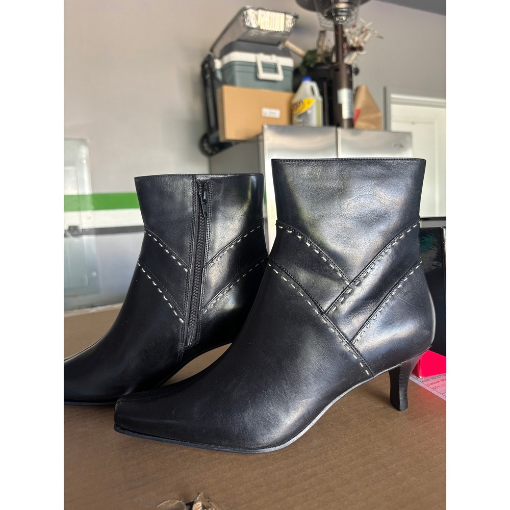 Talbots VASTM Black Leather Square Toe Kitten Heel Ankle Boots Whipstitch 7M